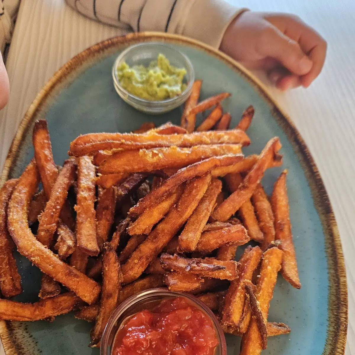 Süßkartoffelpommes