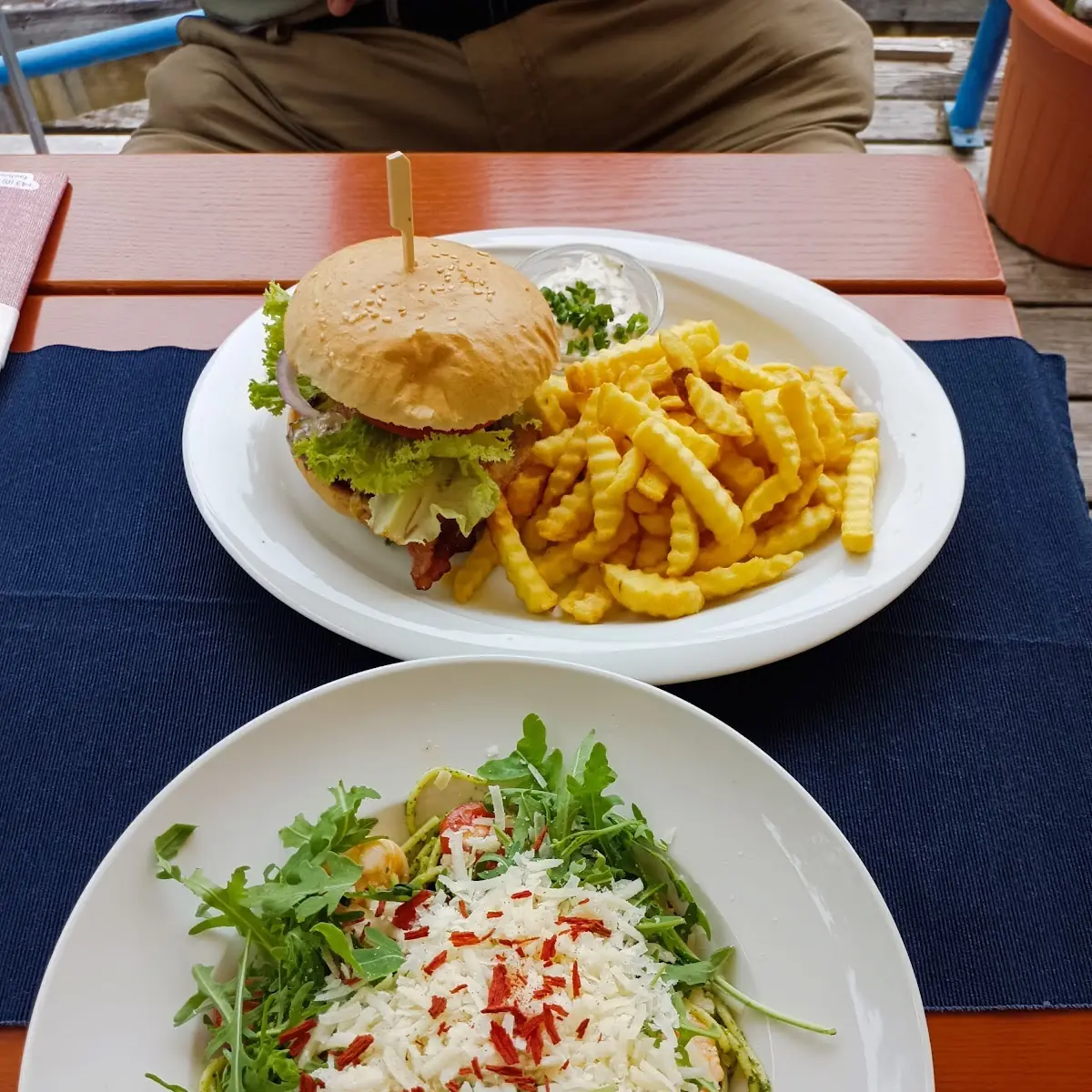 Garnelen-spaghetti Und Fähren-burger