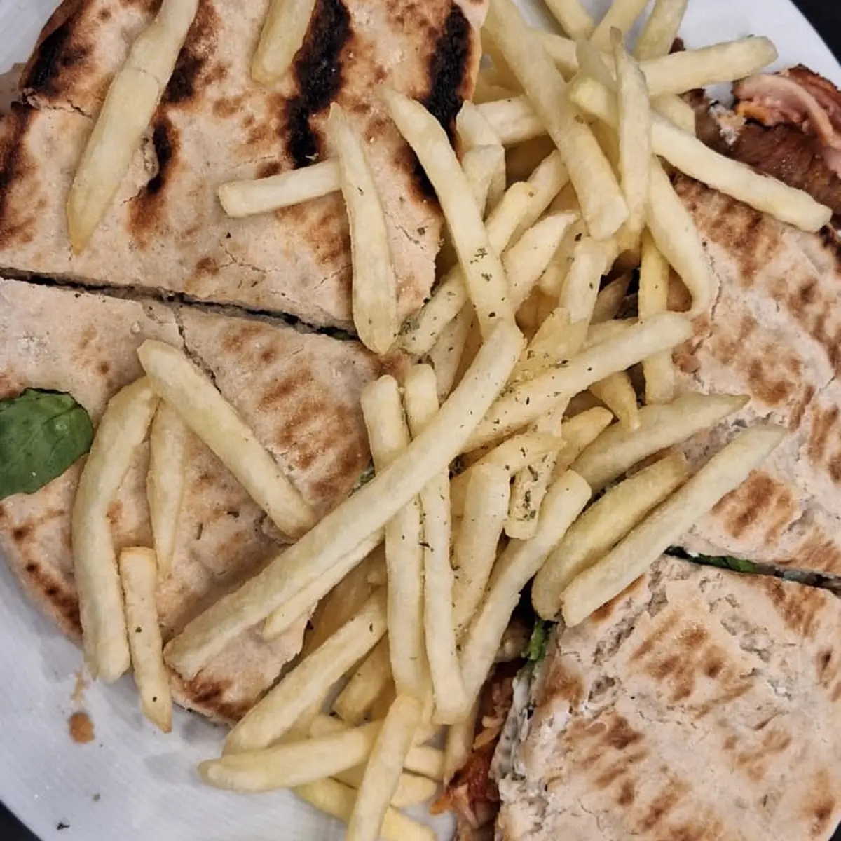Gyros Teller Vom Huhn Und Schwein
