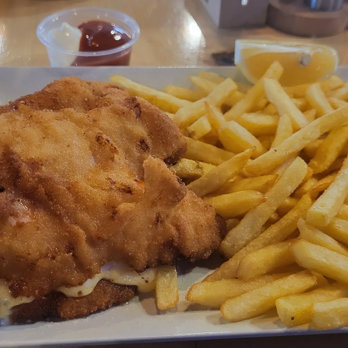 Cordon Bleu Mit Pommes