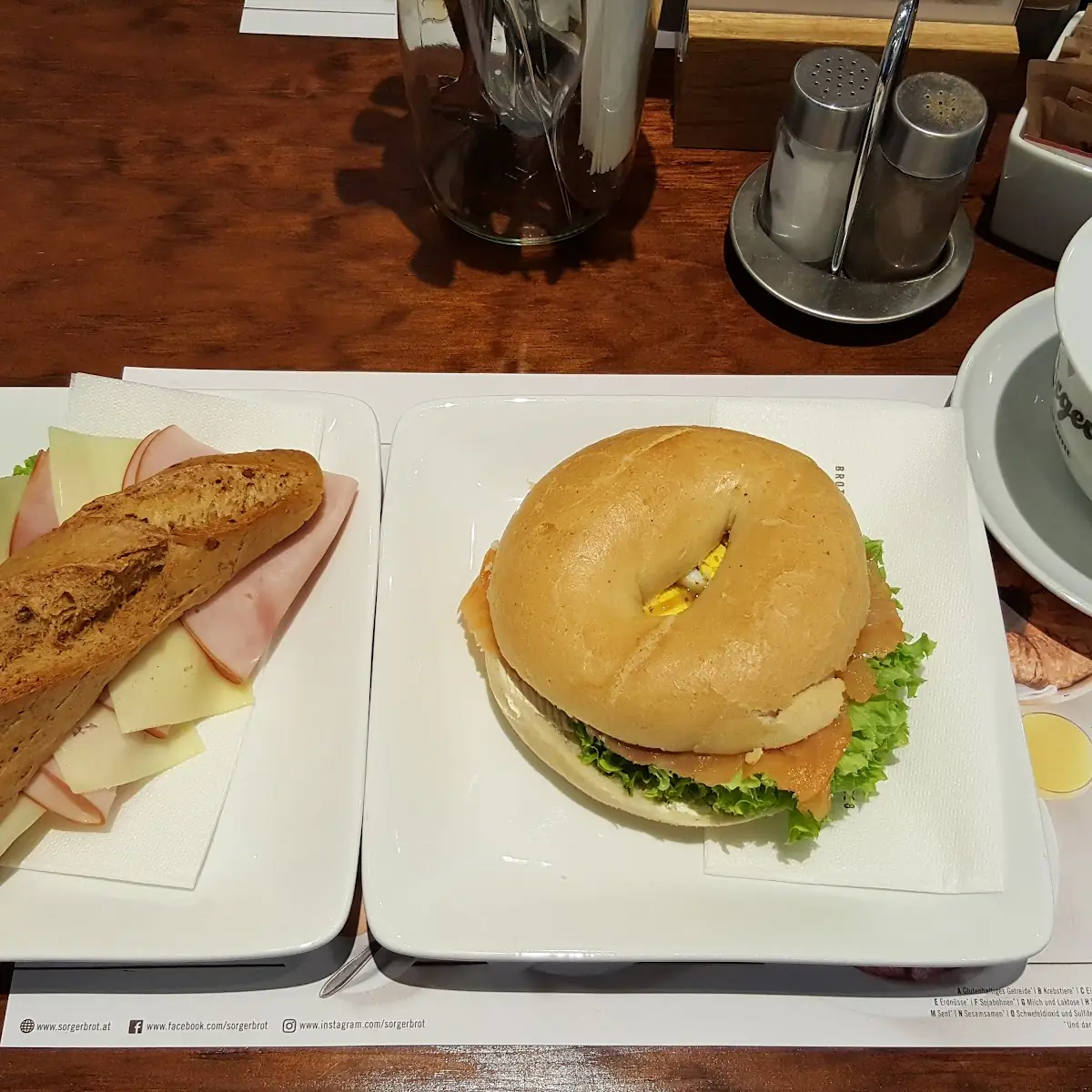 Schinken-käse-kornspitz Und Lachs-beagle