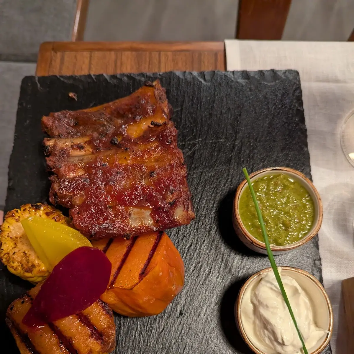 Spare Ribbs Süßkartoffeln Und Maiskolben Sossen