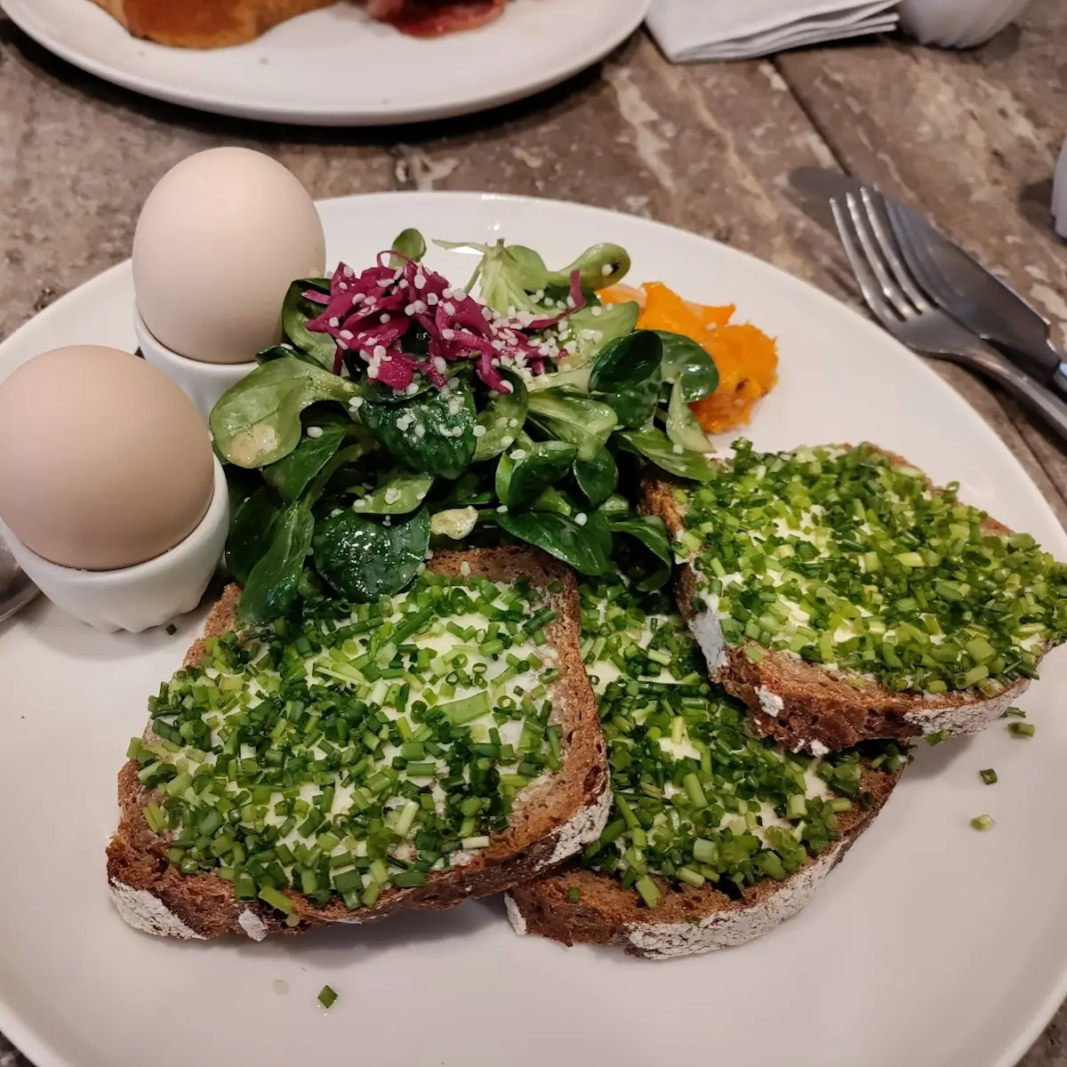 Schnittlauchbrot Mit Weichem Ei
