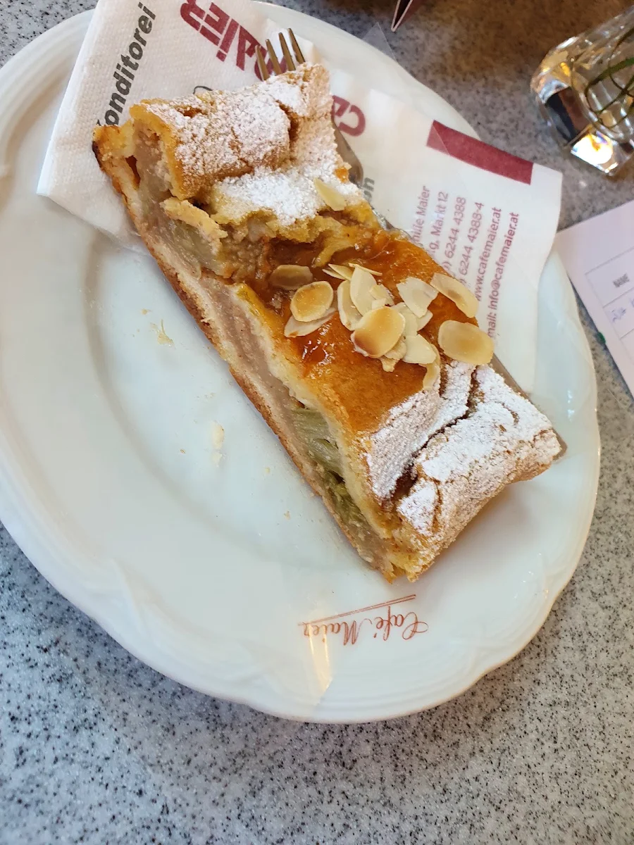 Rhabarberstrudel