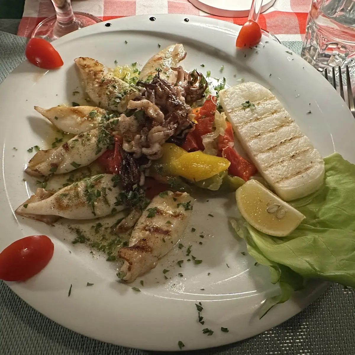 Calamari Al Ferri Con Polenta