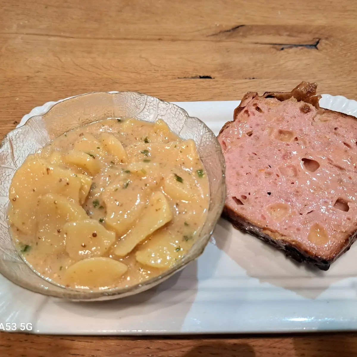 Leberkäse Mit Speck & Zwiebeln Dazu Kartoffelsalat