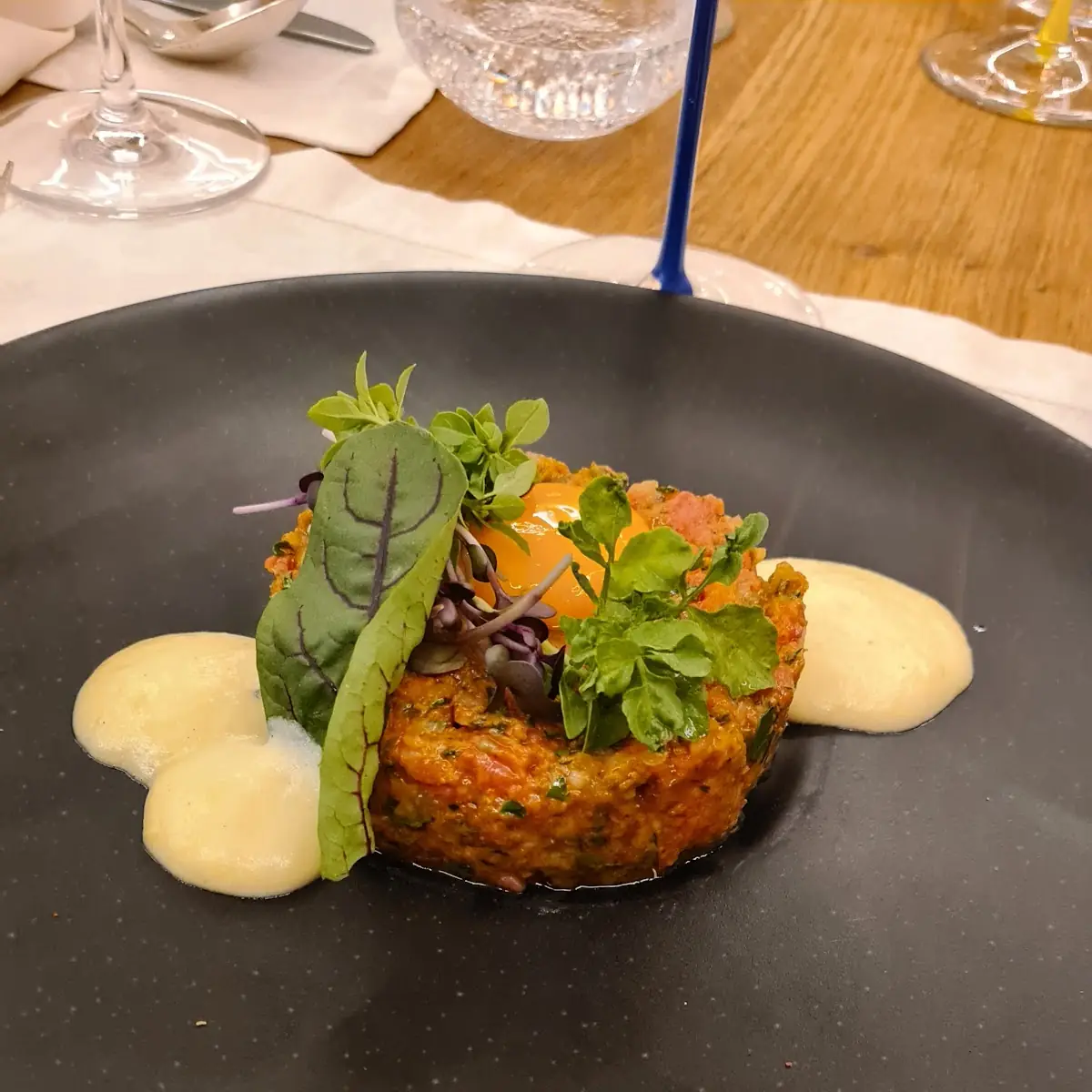 Beef Tatar Mit Eigelb, Huber´s im Fischerwirt