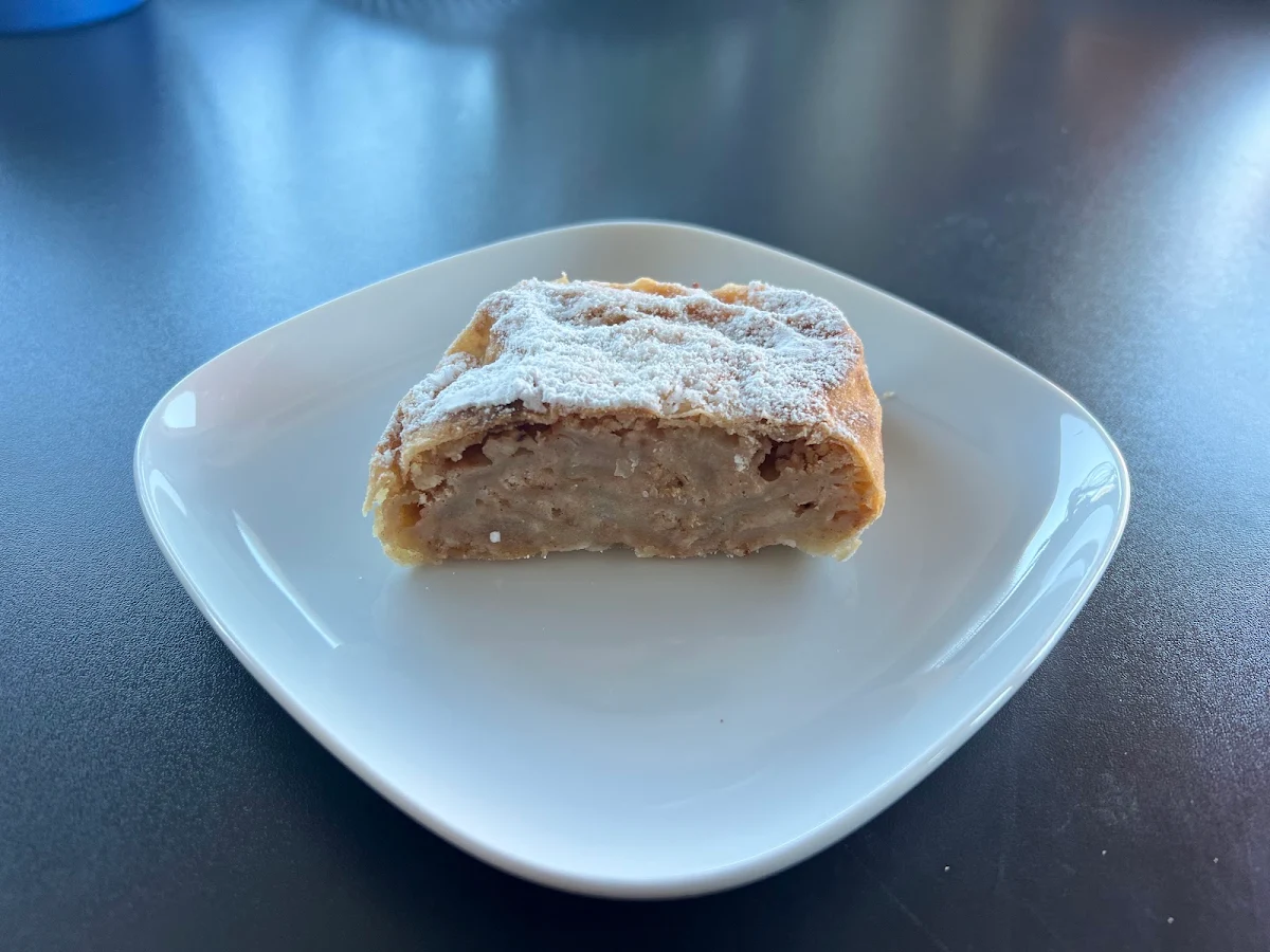 Apfelstrudel