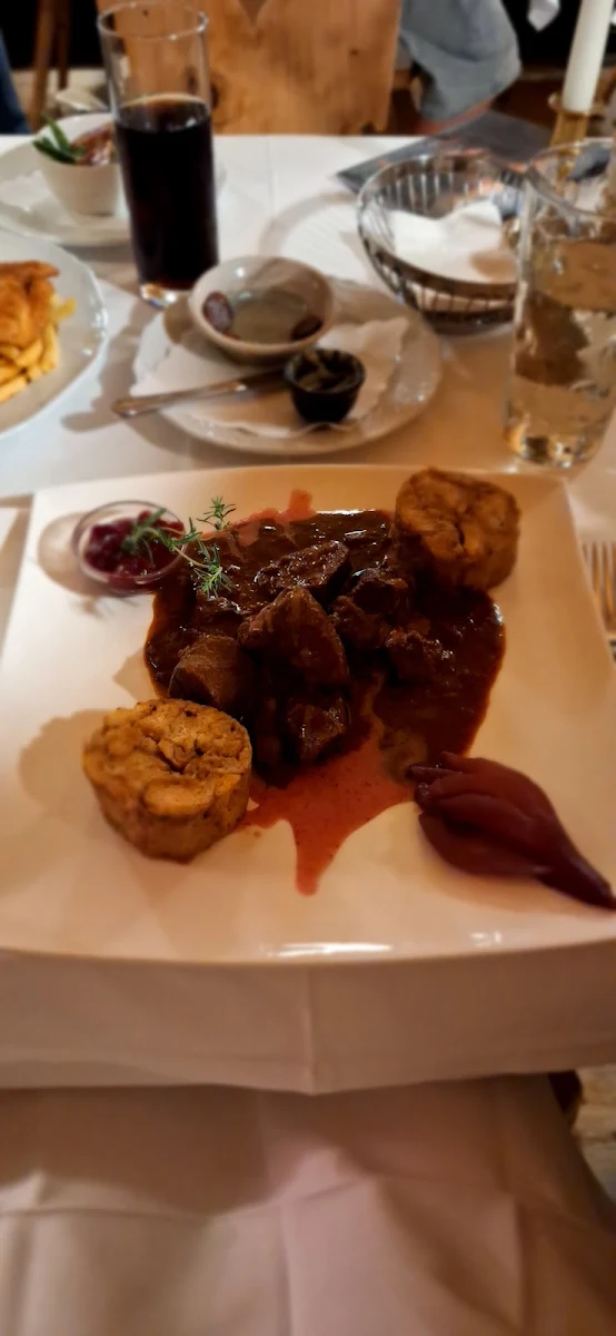 Hirschgulasch