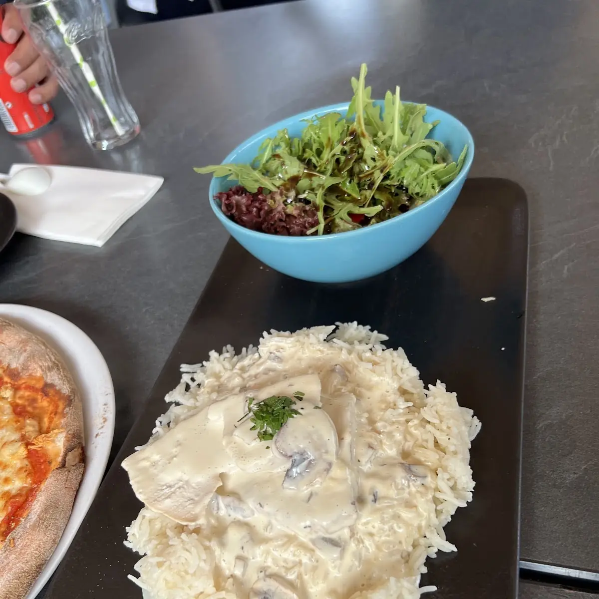 رز بالكريمة