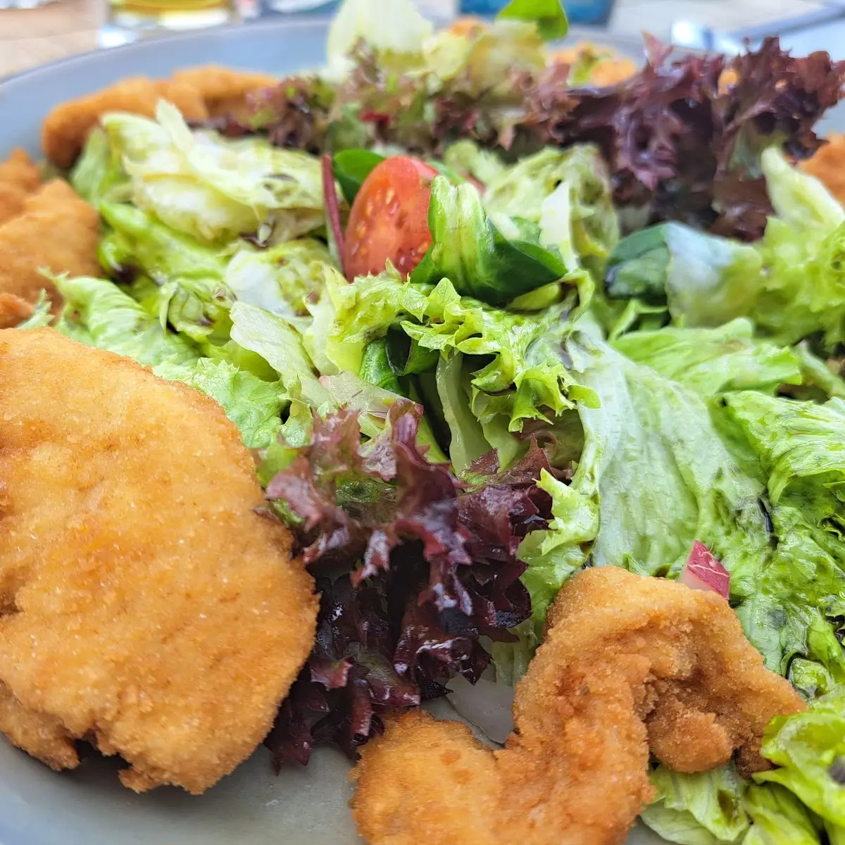Steirischer Backhendelsalat