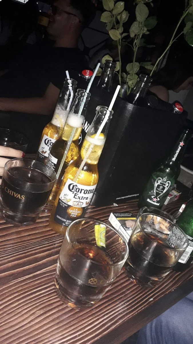 Highlights, Café City