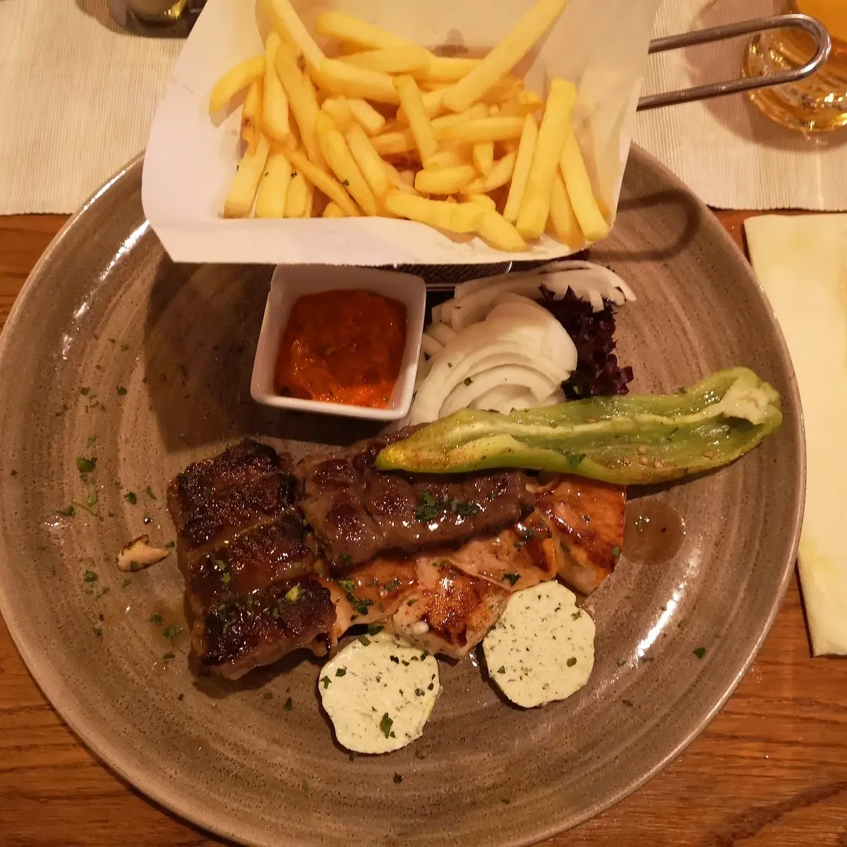 Halb Und Halb Spiedini Di Pollo E Cevapcici