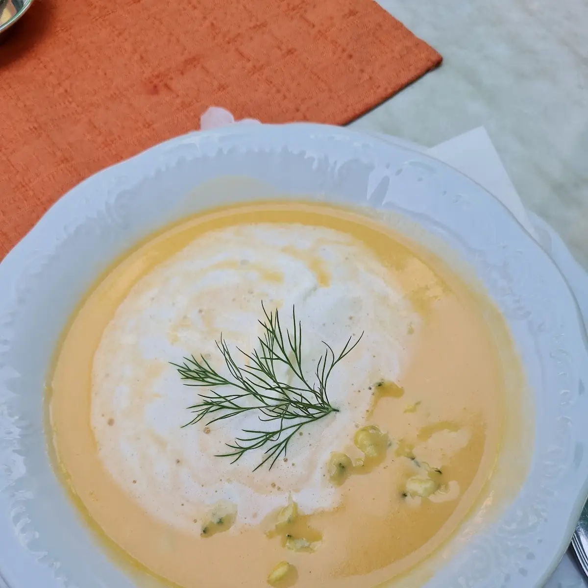 Lachsforellensuppe