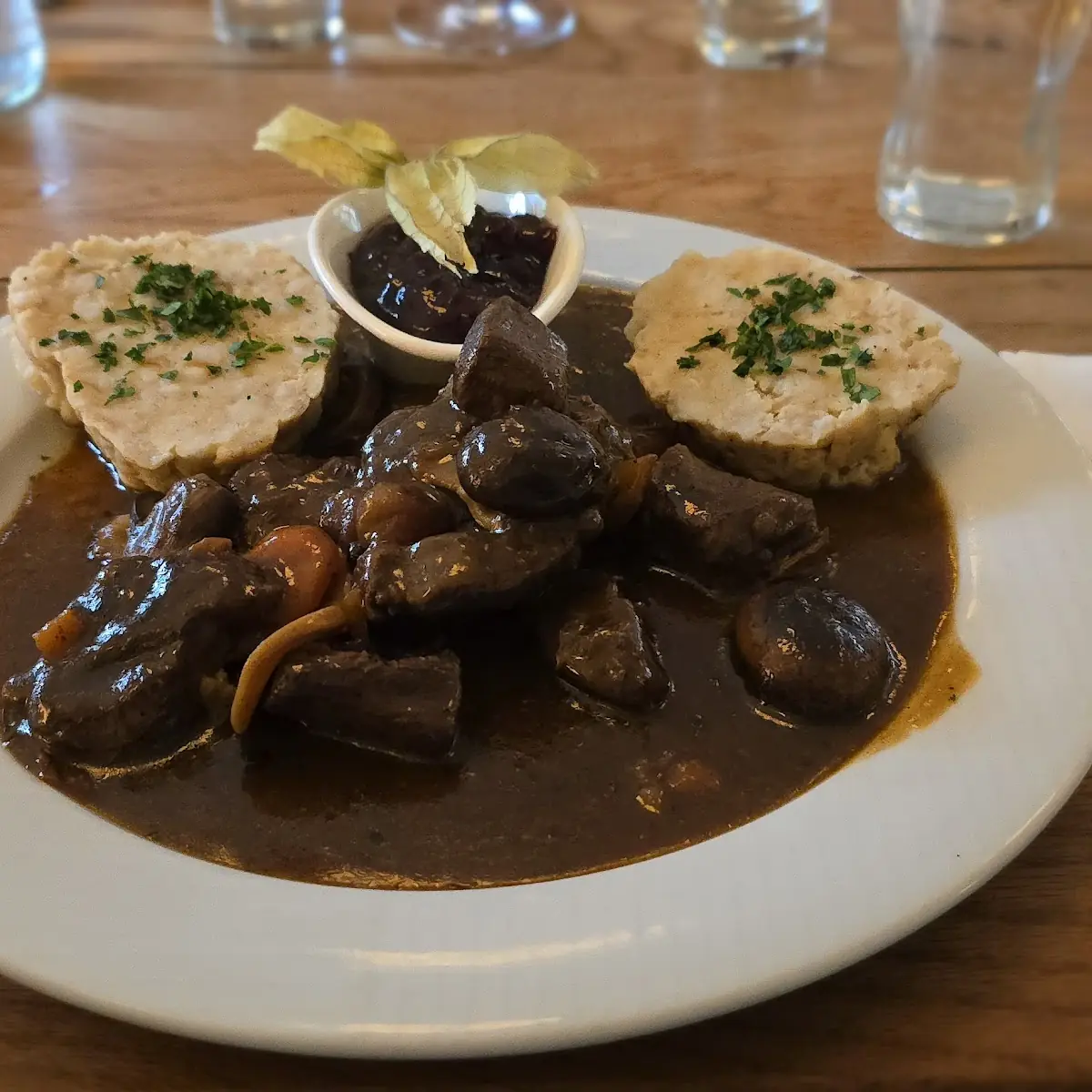 Hirschgulasch