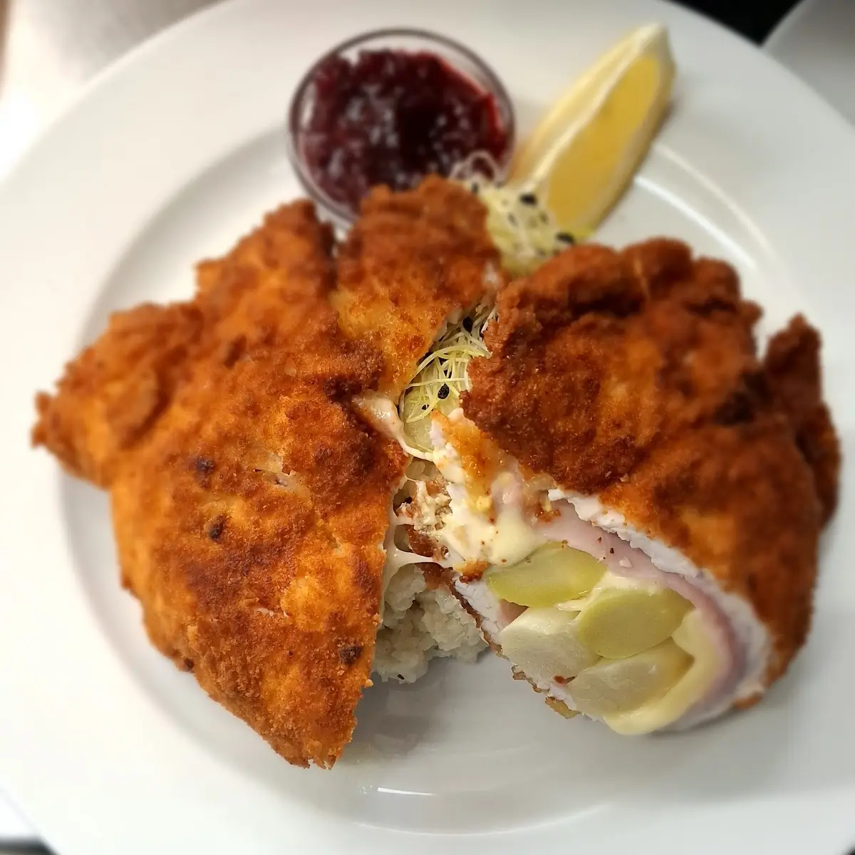 Cordon Bleu Mit Spargel