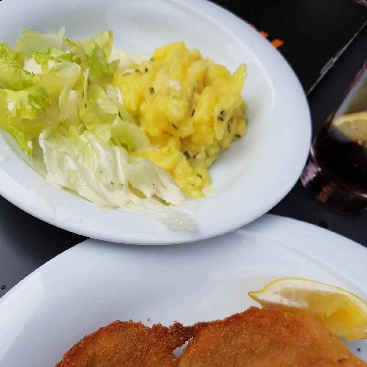 Schnitzel Paniert Mit Kartoffelsalat