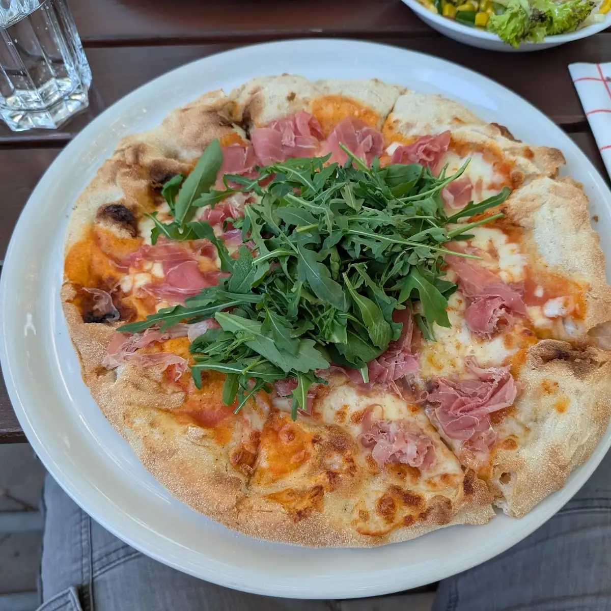 Prosciutto E Funghi