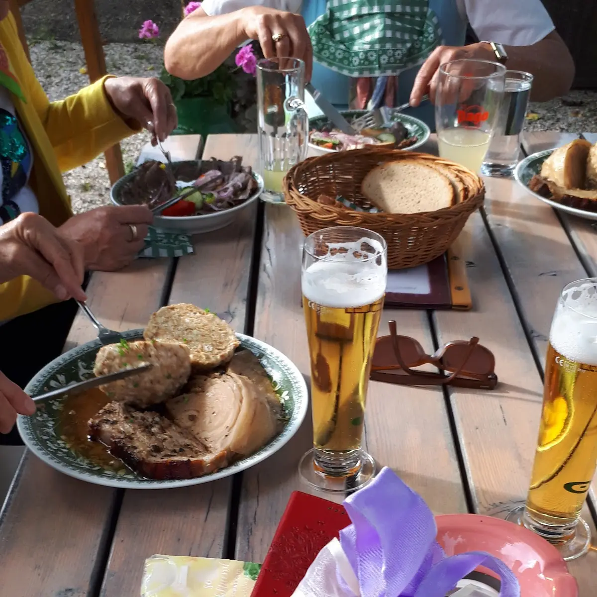 Schweinebraten Mit Kleinem Semmelknödel