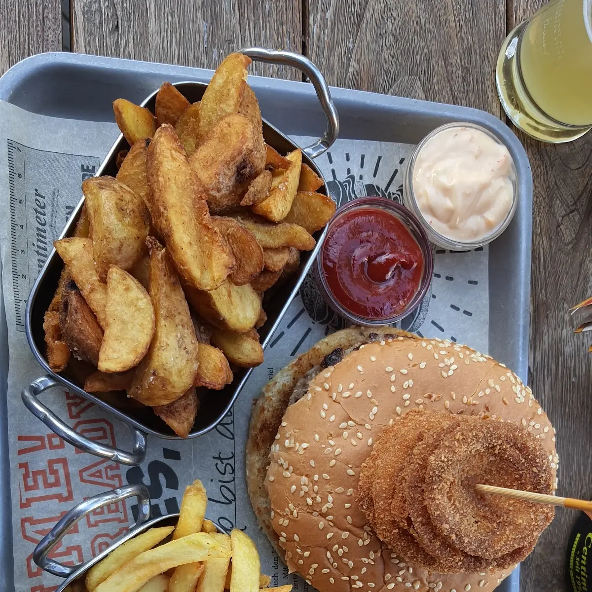 Centimeter Burger
