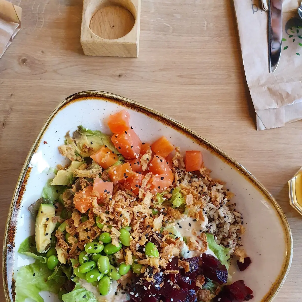 Avocado Lachs Bowl