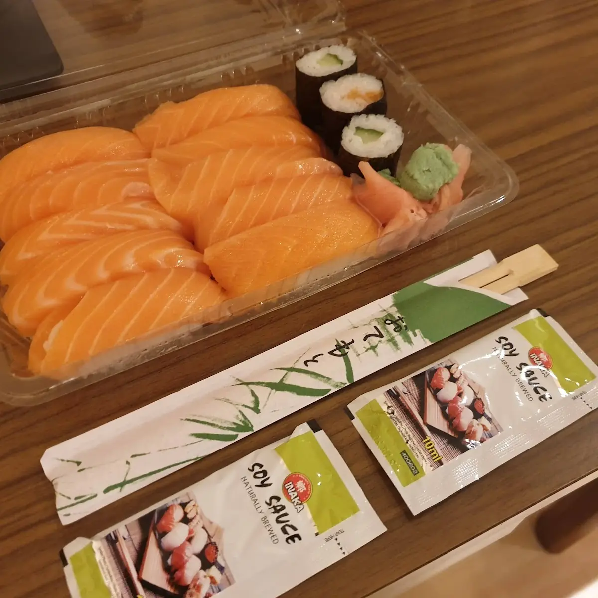 B5 Lachs Sushi Groß 10 Sushi 3 Maki
