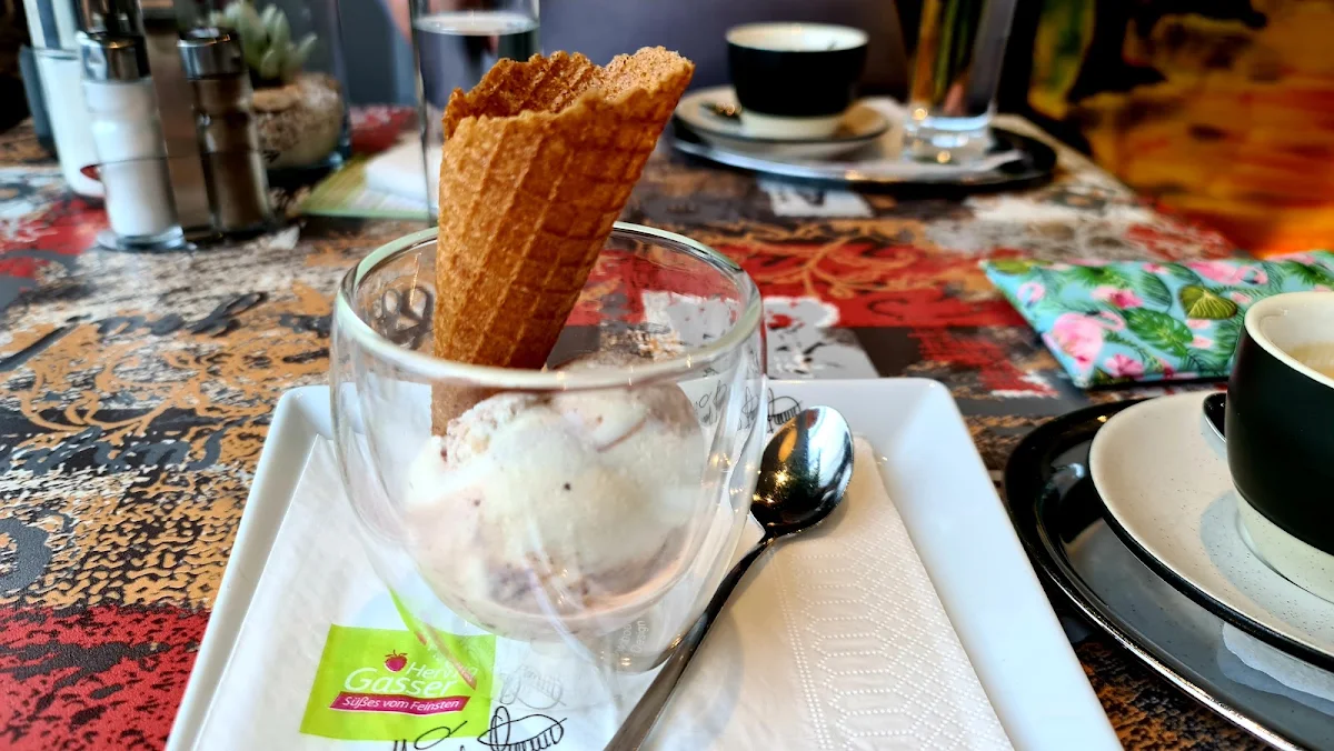Cocos-brownie-eis