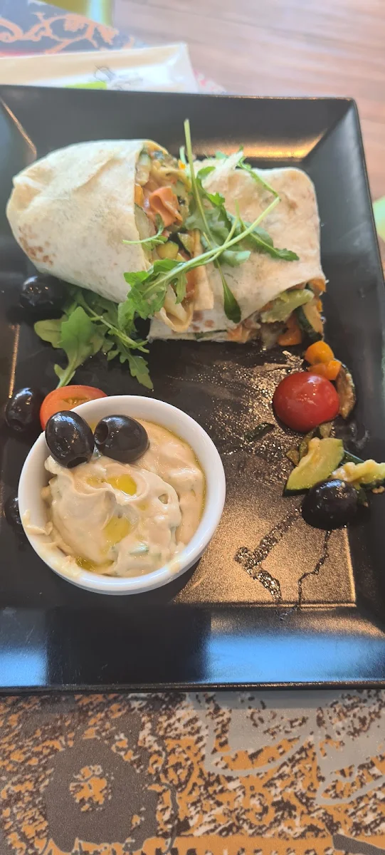 Gemüse Hummus Wrap