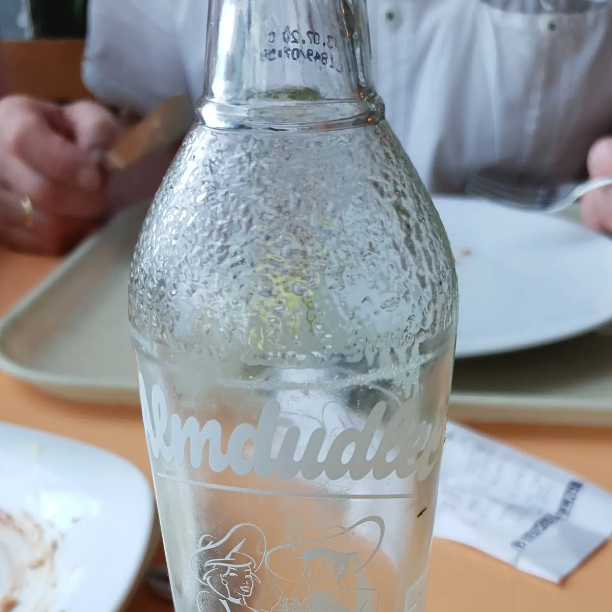 Almdudler Kräuterlimonade