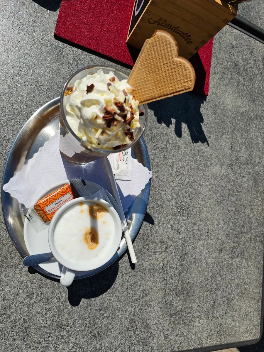 Cappuccino Und Iced Coffee
