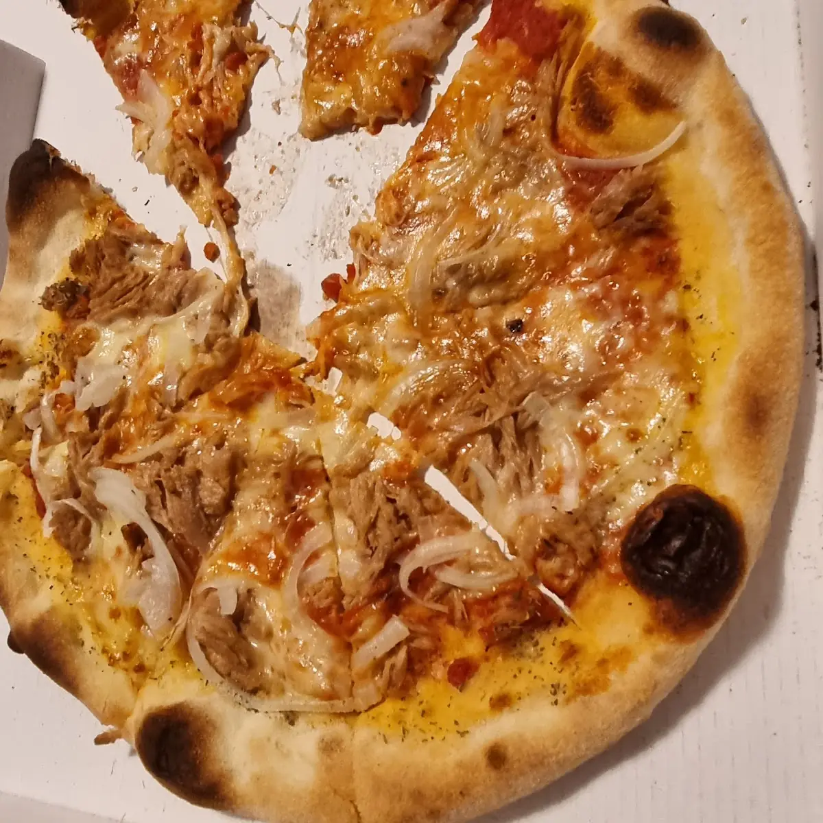 Pizza Tonno