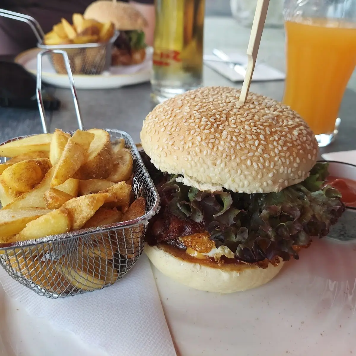 Burger Royal Don Carlos