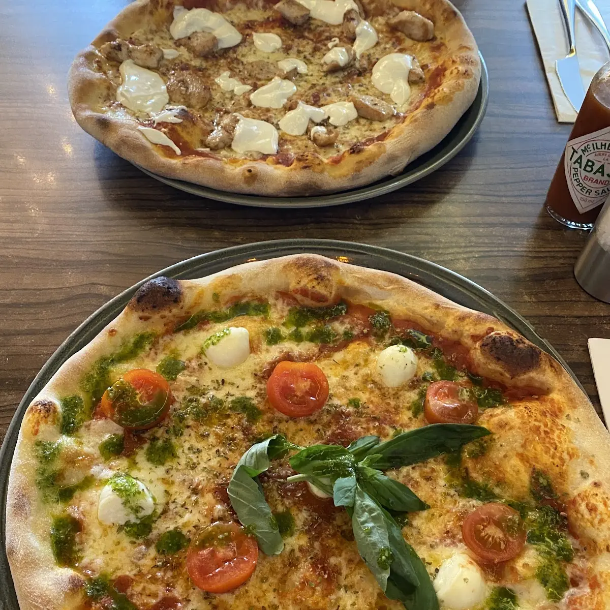 Mozzarella Pizza, Don Carlos