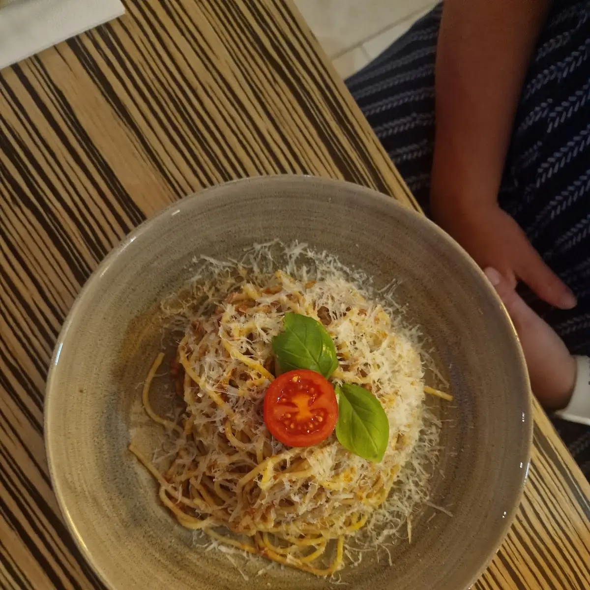 Pasta Bolonaise, Don Carlos