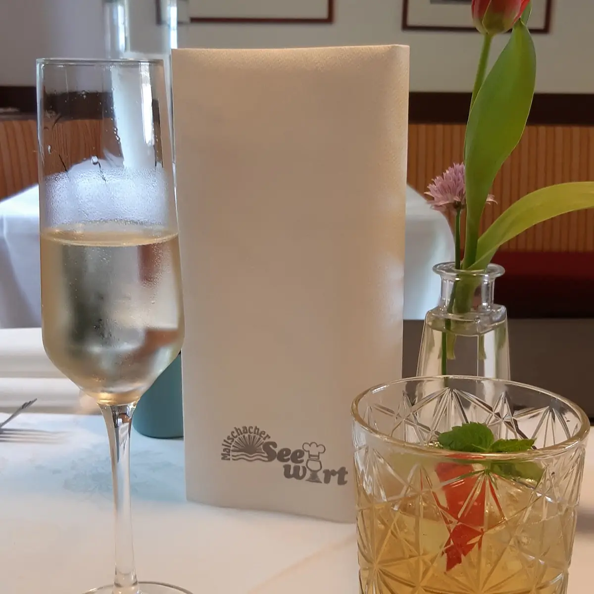Frizzante Und Lavantaler Apfelhugo