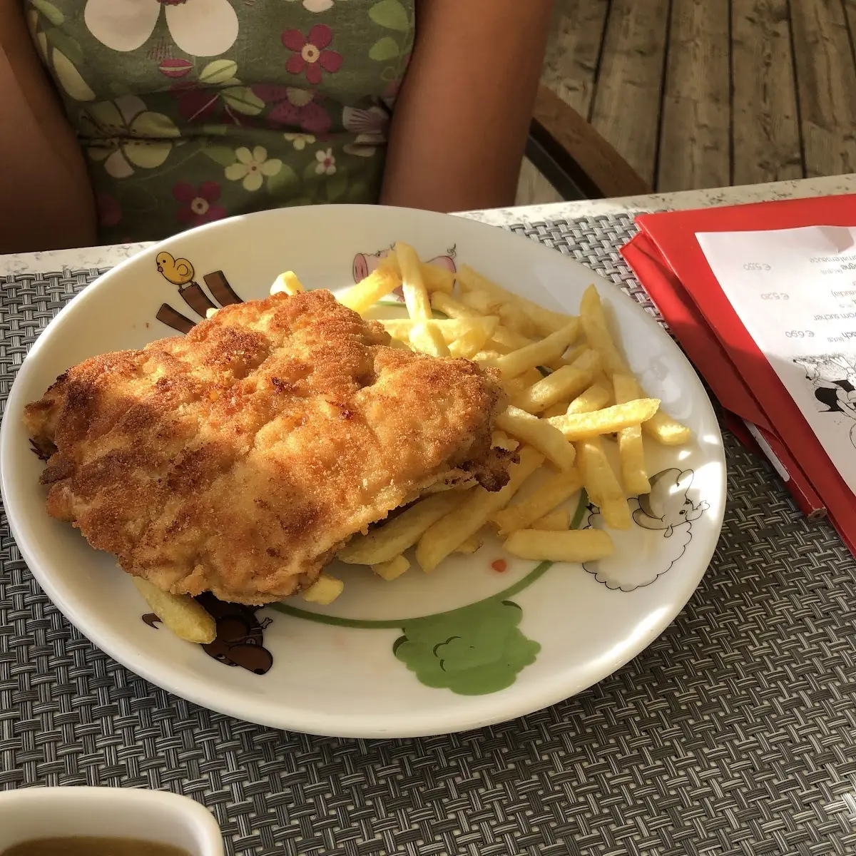 Kinder Schnitzel Mit Pommes