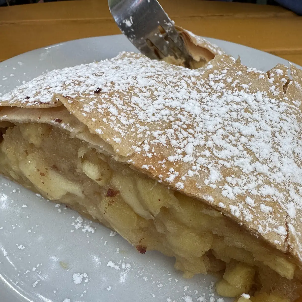 Apfelstrudel