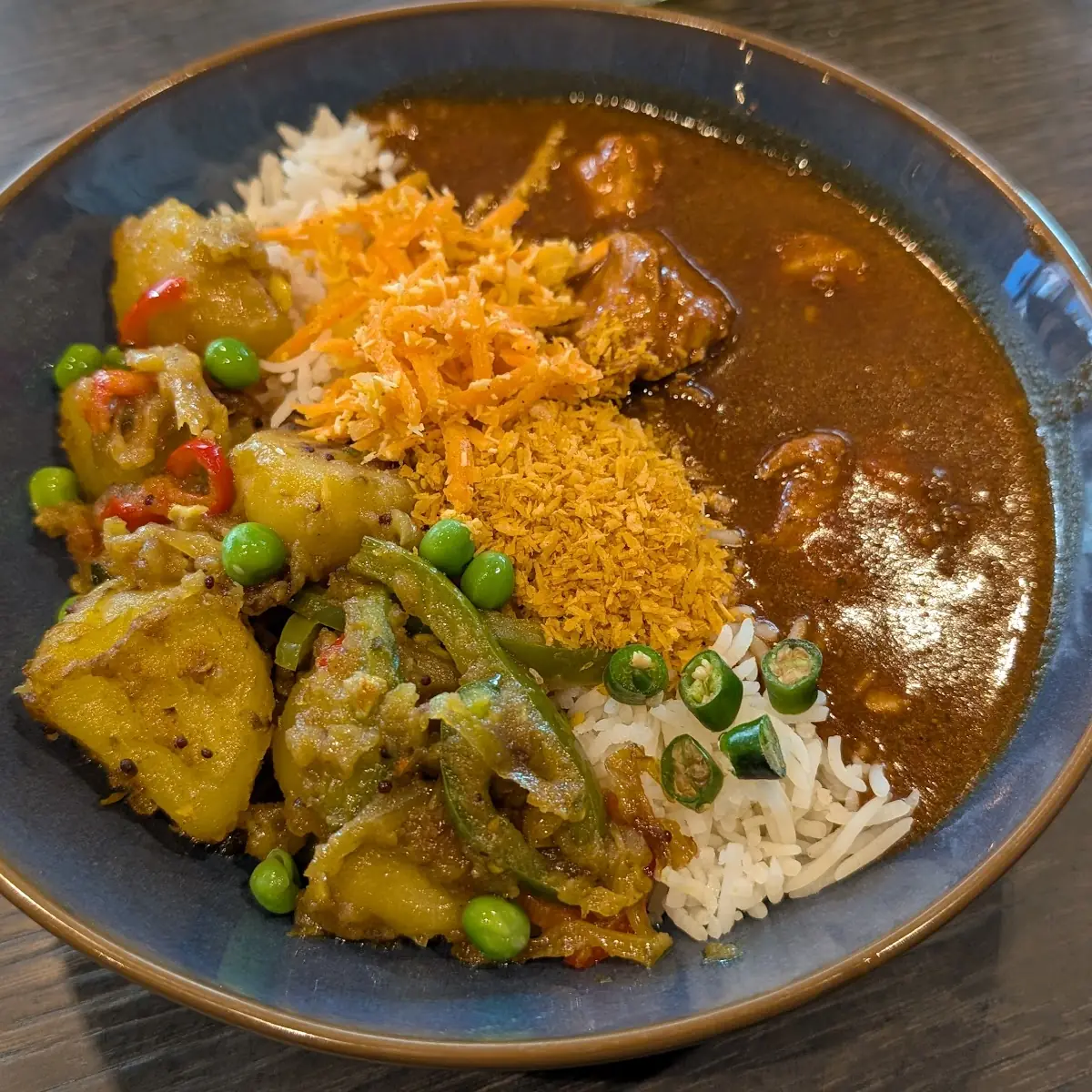 Rice with Chicken Black Curry