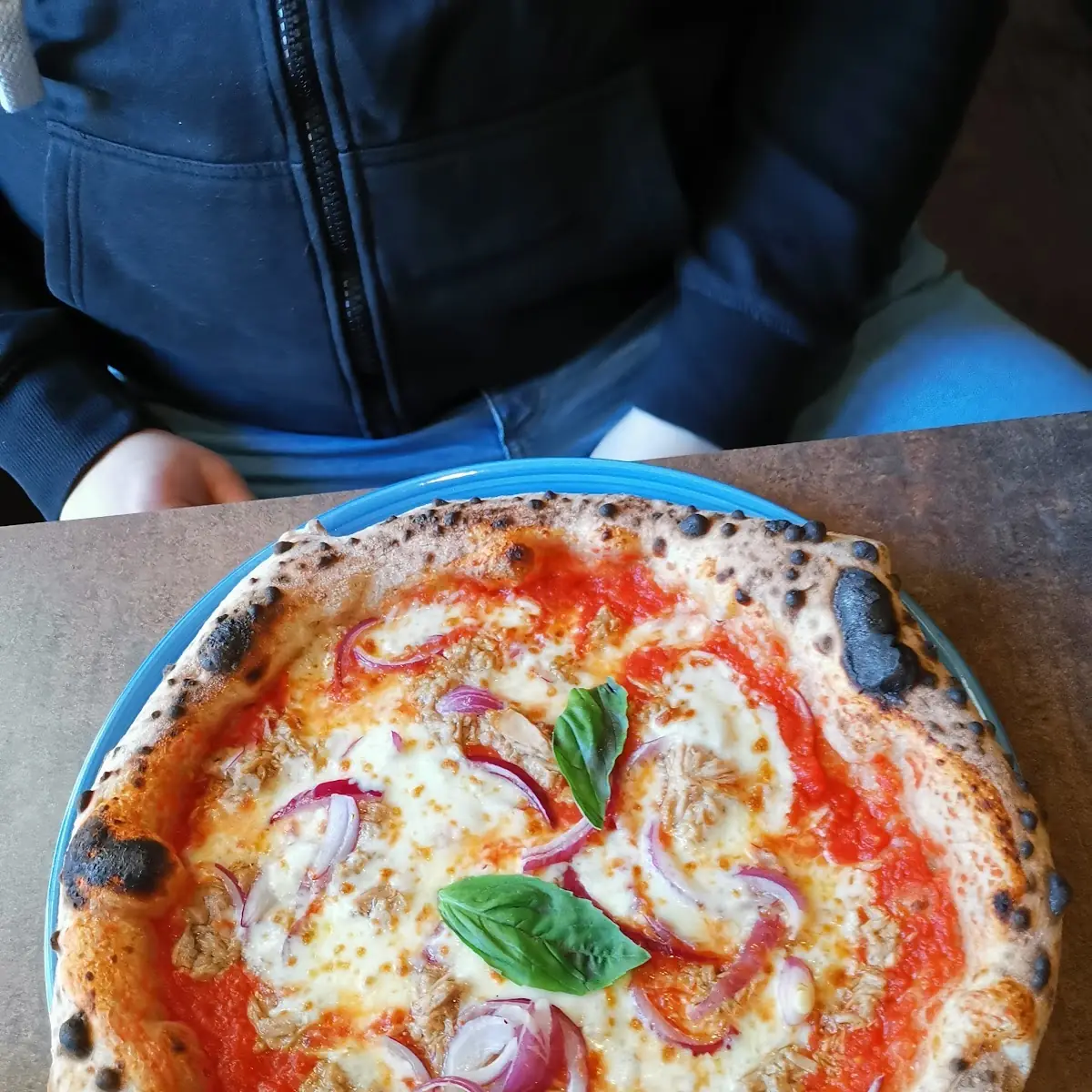 Pizza Salami Pikant