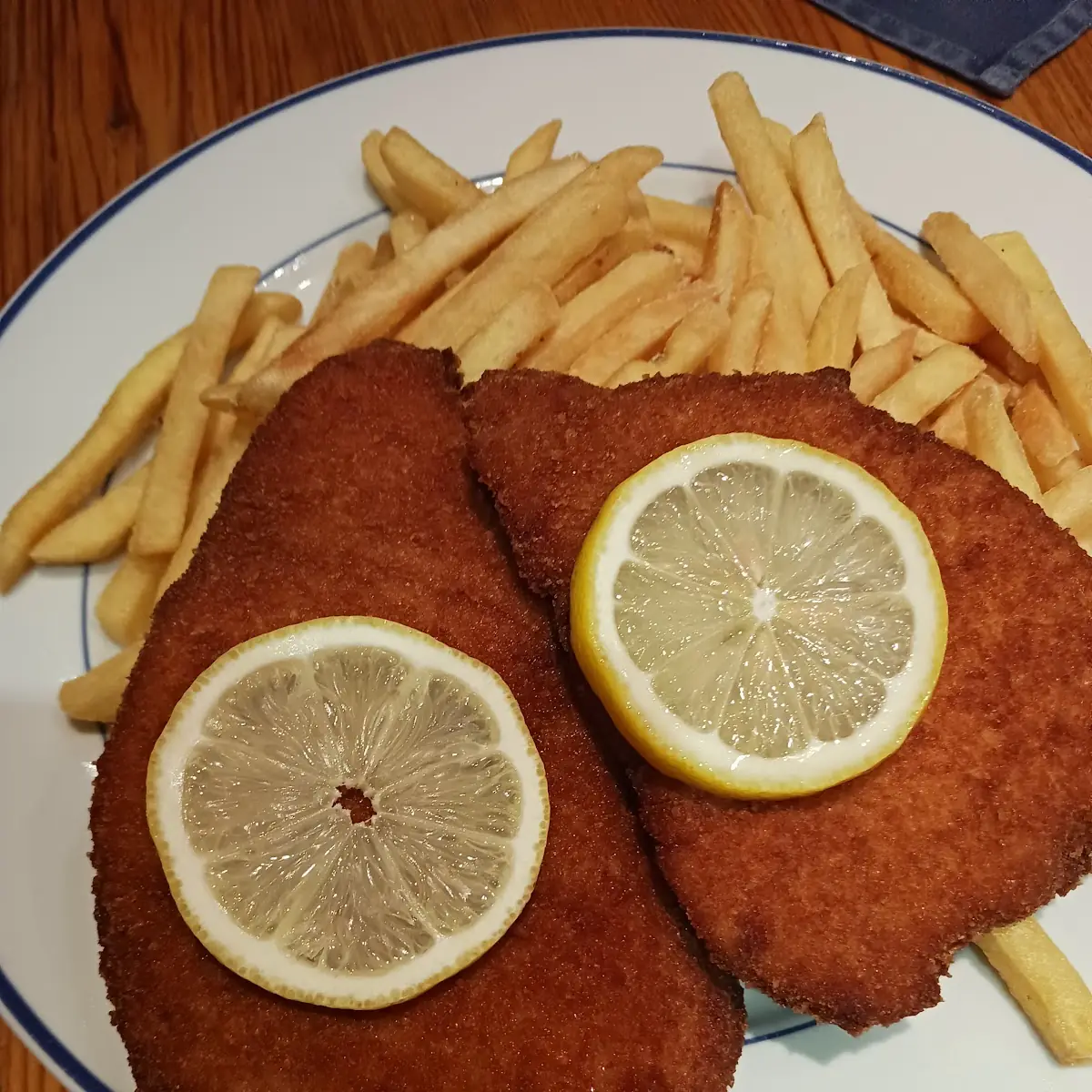 Milanese Con Patate, Restaurant Katana Kafe & Grill