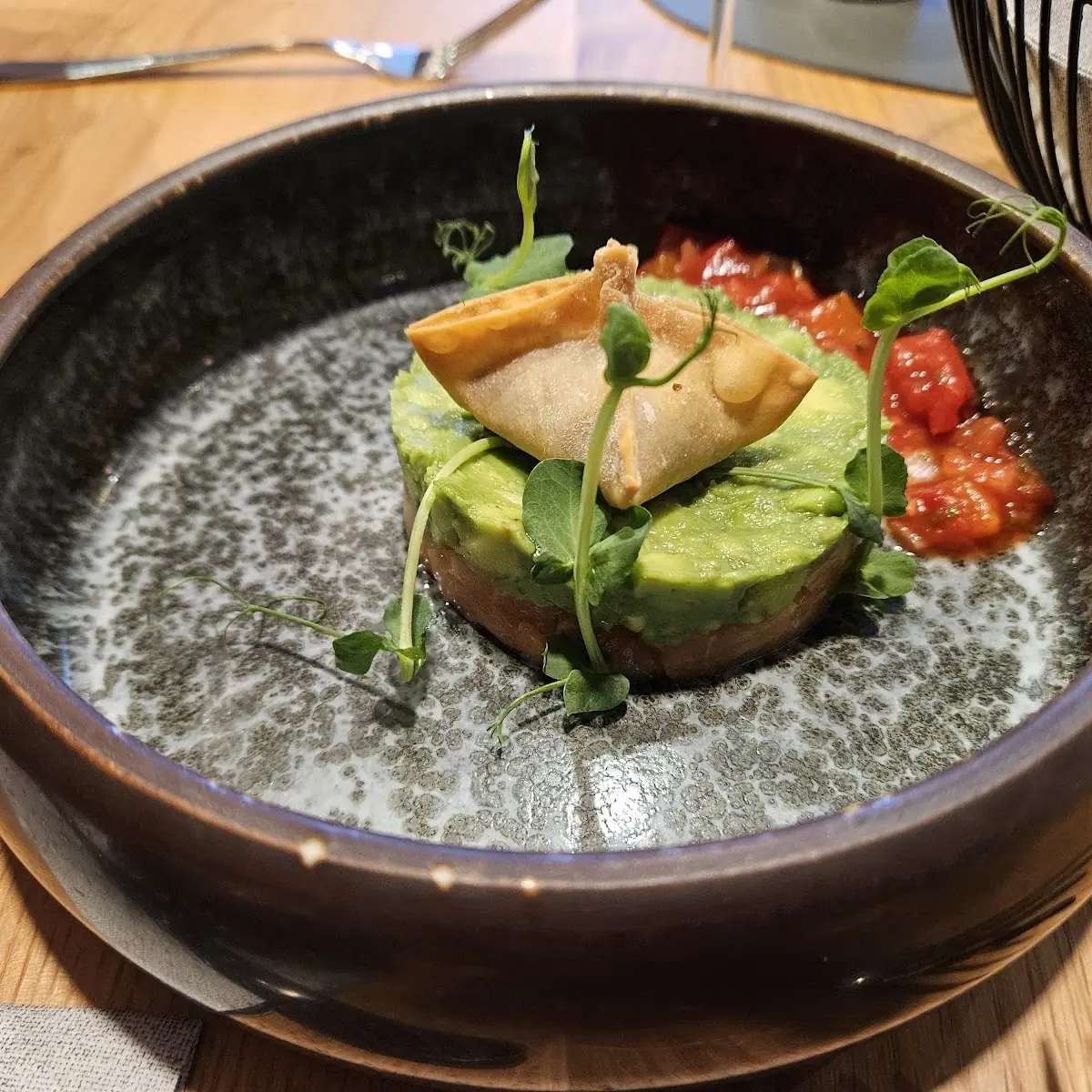 Lachstartar Mit Avocado