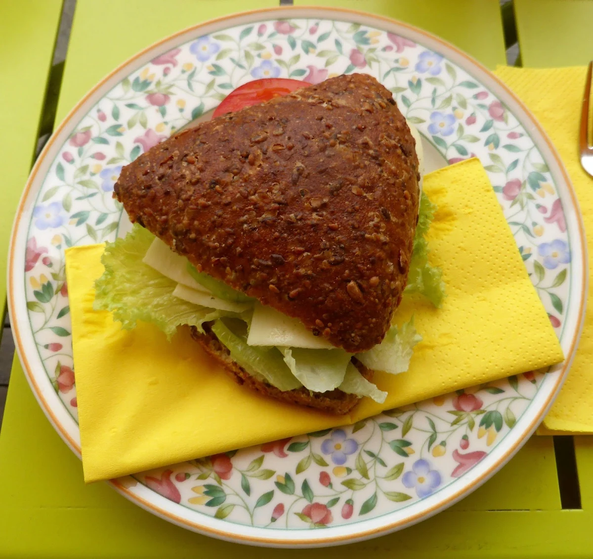 Brötchen Mit Käse Belegt