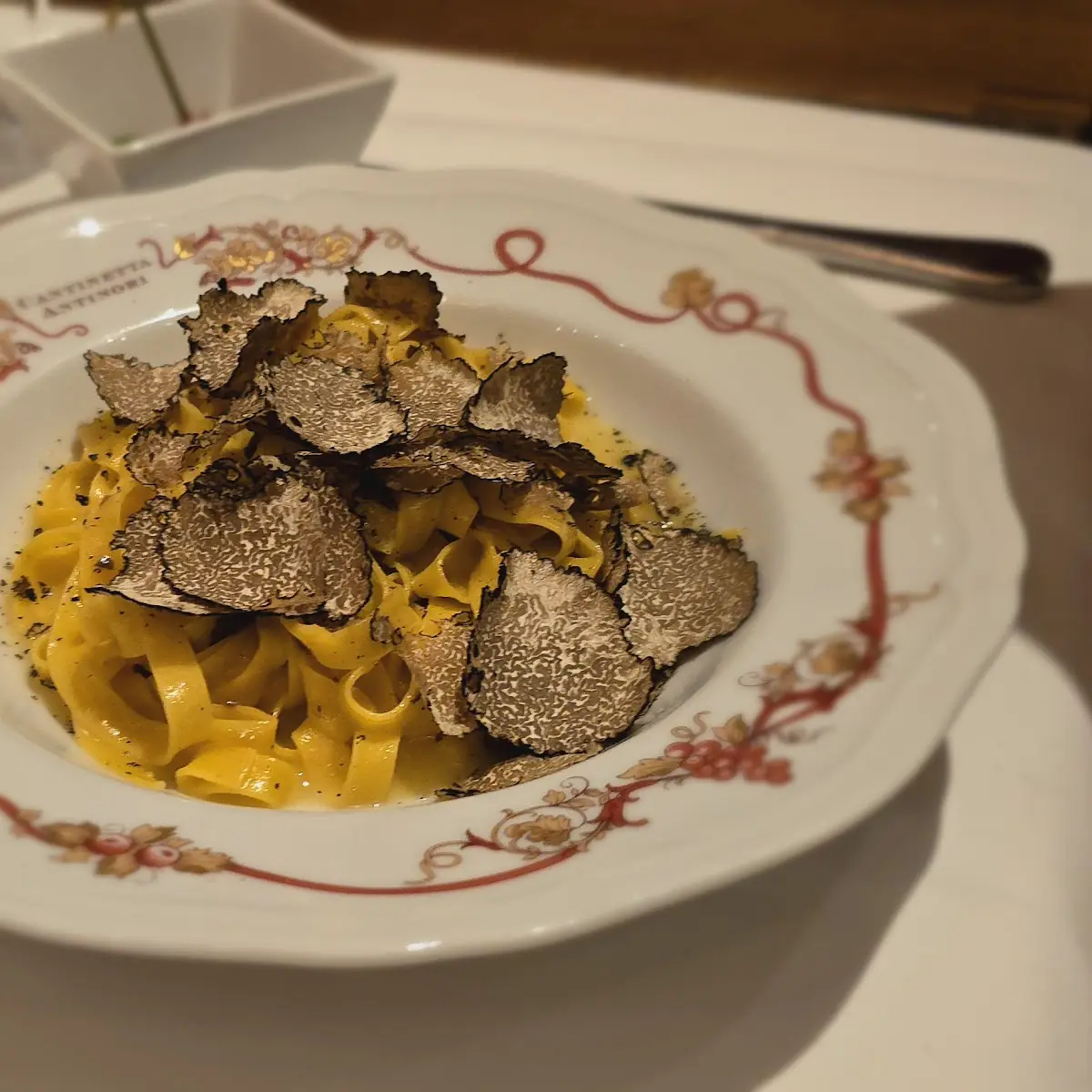 Cappellacci Di Ricotta Con Tartufo Nero