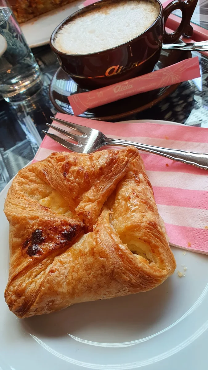 Topfengolatsche