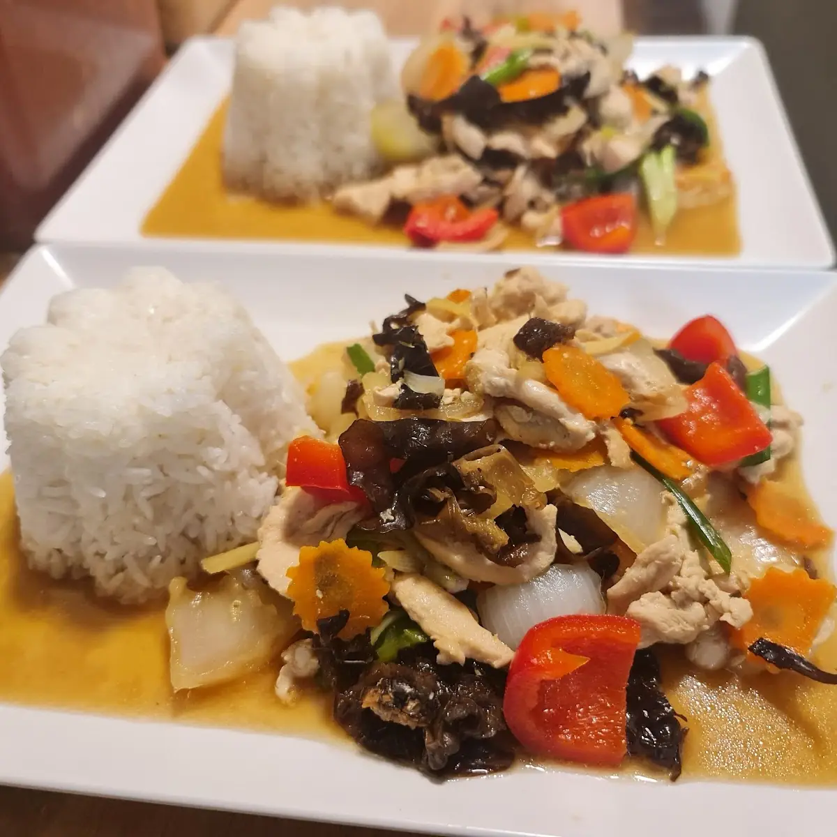 Gai Pad Khing