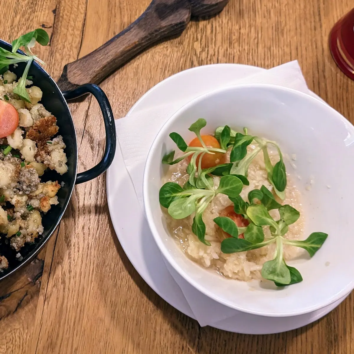 Käsespätzle Mit Steirerkäse Und Warmem Krautsalat
