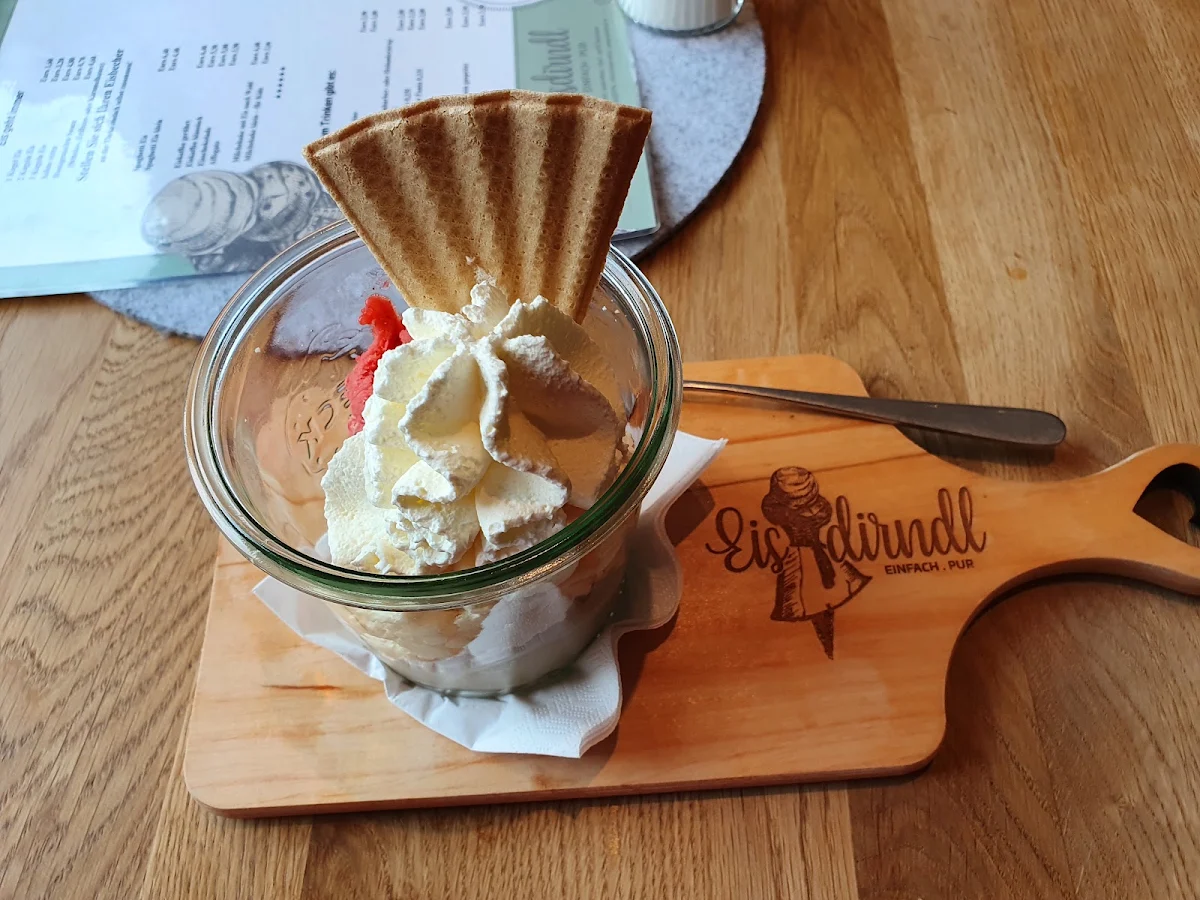 Eis Mit Sahne