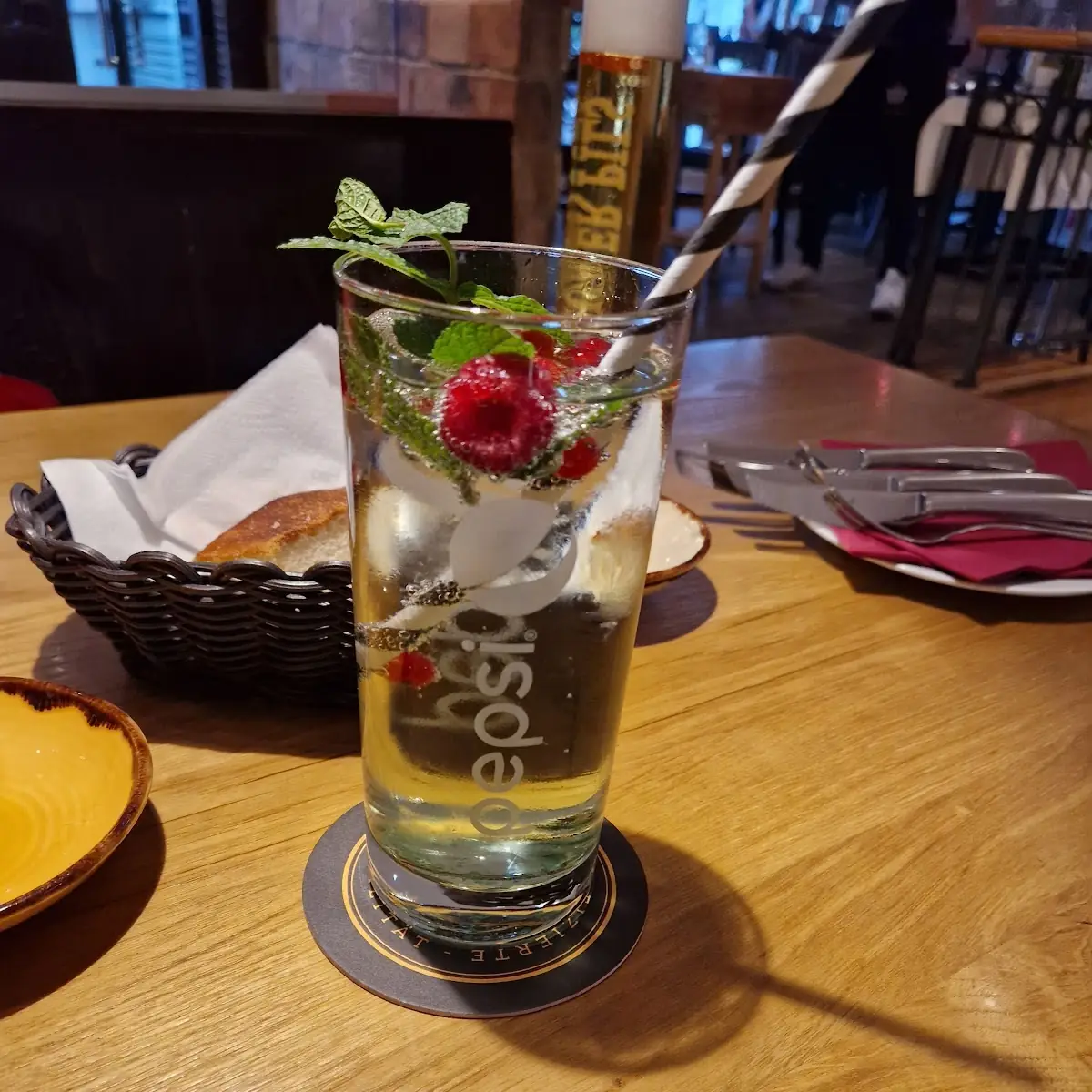 Waldmeisterwasser