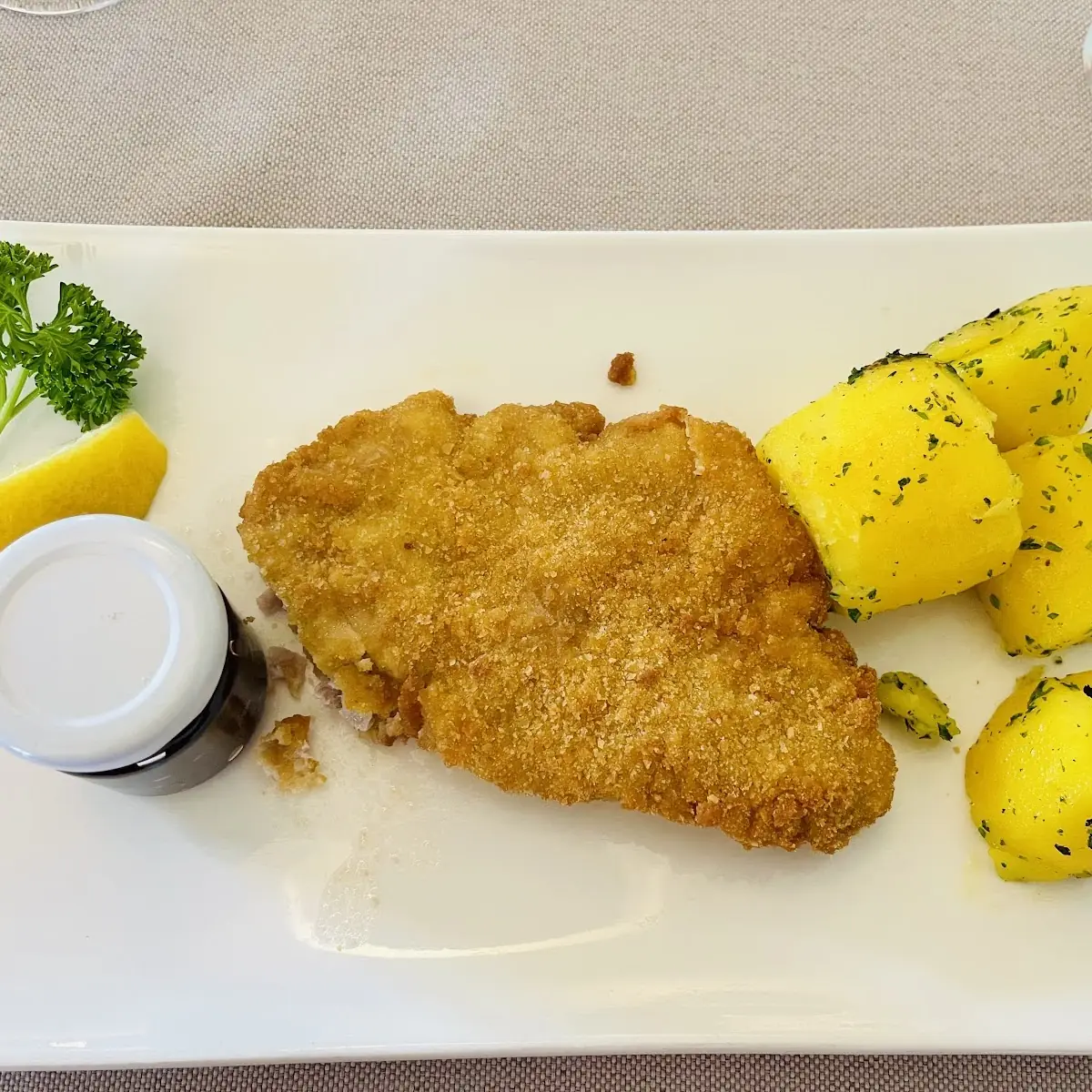 Kleines Wiener Schnitzel Vom Kalb Mit Kartoffeln
