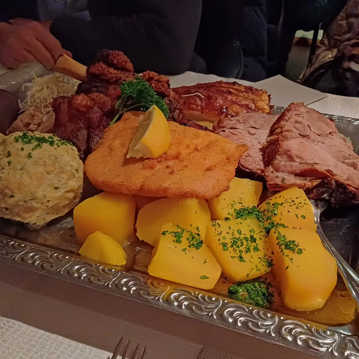 Schlachtplatte Für Eine Person Ausgezeichnet